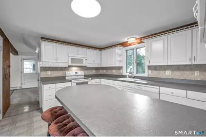 1105 Northrop Road, Wallingford, CT 06492 - Photo 11