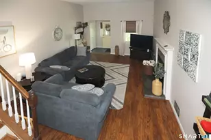 1300 Cambridge Dr, Windsor, CT 06095 - Photo 3