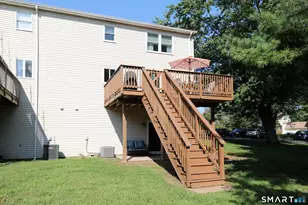 1300 Cambridge Dr, Windsor, CT 06095 - Photo 17