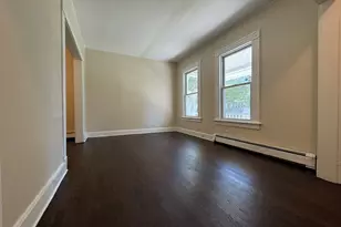 28 Quinlan Ave, Meriden, CT 06451 - Photo 9