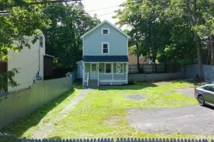 28 Quinlan Ave, Meriden, CT 06451 - Photo 5
