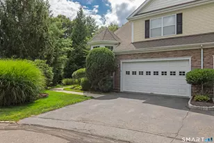 10 Dogwood Ct, Middlebury, CT 06762 - Photo 17