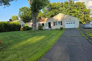 930 Delilah Dr, Windsor, CT 06095 - Photo 1