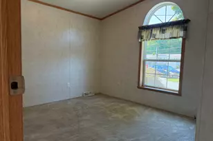 301 S Main St, Newtown, CT 06470 - Photo 13