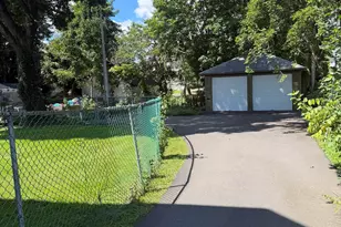 66 Newton St, Meriden, CT 06450 - Photo 3
