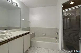 21 Harbour Close, New Haven, CT 06405 - Photo 27