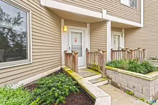 21 Harbour Close, New Haven, CT 06405 - Photo 5