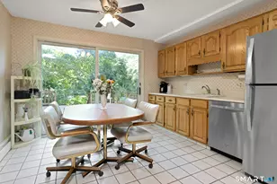 568 Hunting Ridge Rd, Stamford, CT 06903 - Photo 7