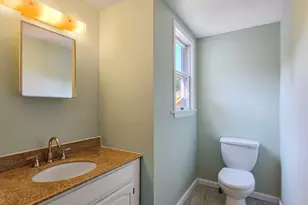 294 Central Ave, Norwich, CT 06360 - Photo 17