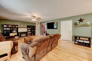 307 Mansfield Rd, Ashford, CT 06278 - Photo 7