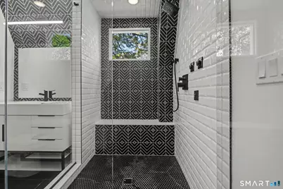 8 Saint Ronan Terrace, New Haven, CT 06511 - Photo 21