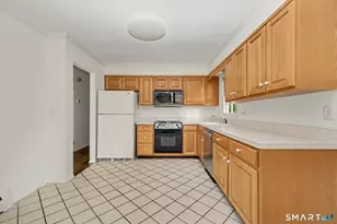 11 Lycett Ct, Norwalk, CT 06850 - Photo 9