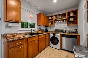 1660 Farmington Ave, Farmington, CT 06085 - Photo 5