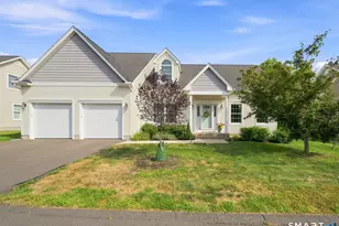 4 Charles Ct, Suffield, CT 06078 - Photo 1