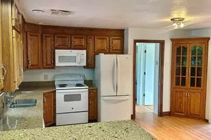 43 Glenview Ave, Waterbury, CT 06708 - Photo 7