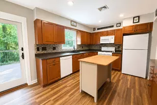 253 Great Plain Rd, Danbury, CT 06811 - Photo 9