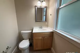 217 Beacon St, Hartford, CT 06105 - Photo 13