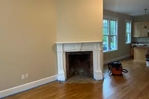 217 Beacon St, Hartford, CT 06105 - Photo 9