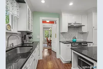 36 Brooklawn Parkway, Fairfield, CT 06825 - Photo 13