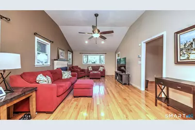 22 Central Avenue, North Haven, CT 06473 - Photo 9