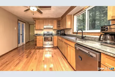 22 Central Avenue, North Haven, CT 06473 - Photo 15