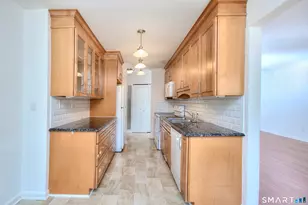 109 Southport Woods Drive, Fairfield, CT 06825 - Photo 7