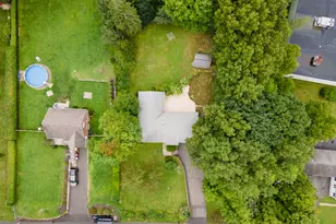 137 Maple Hill Rd, Naugatuck, CT 06770 - Photo 35