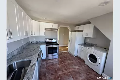 217 Park Road #3rd FL, West Hartford, CT 06119 - Photo 11