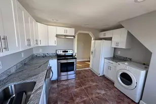 217 Park Rd, West Hartford, CT 06119 - Photo 11