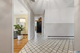 100 Crofton St, New Haven, CT 06513 - Photo 7