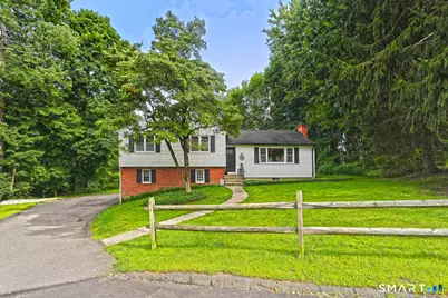 2 Chestnut Circle, Naugatuck, CT 06770 - Photo 3