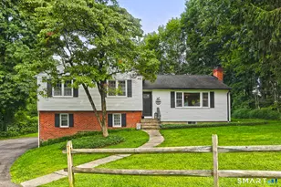 2 Chestnut Cir, Naugatuck, CT 06770 - Photo 1