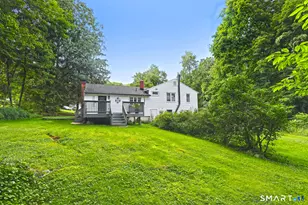 2 Chestnut Cir, Naugatuck, CT 06770 - Photo 35