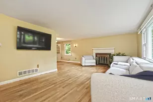 2 Chestnut Cir, Naugatuck, CT 06770 - Photo 5