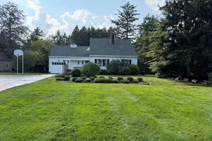 989 N Farms Rd, Wallingford, CT 06492 - Photo 1