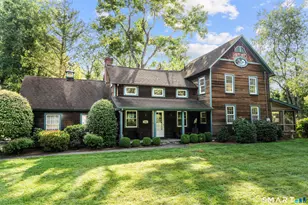 218 Grumman Ave, Norwalk, CT 06851 - Photo 1
