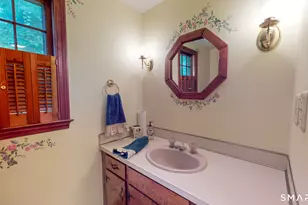 221 Old Farms Rd, Simsbury, CT 06070 - Photo 21