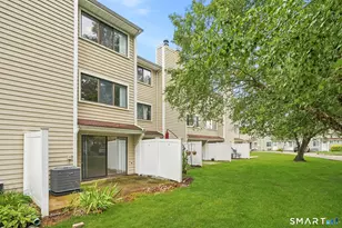 255 Monticello Dr, Branford, CT 06405 - Photo 17