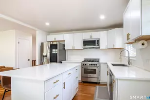 107 Clovelly Rd, Stamford, CT 06902 - Photo 9