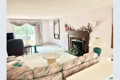 27 Wyneding Hill Road, Manchester, CT 06040 - Photo 3
