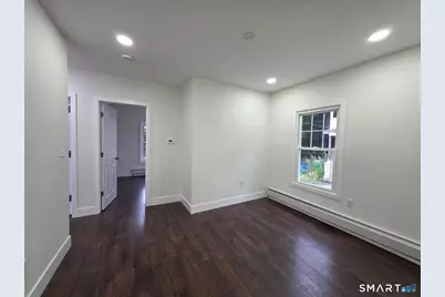 8 Marley Place #1st Floor, Waterbury, CT 06705 - Photo 5