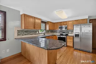 9-11 Goodwin Pl, East Hartford, CT 06108 - Photo 11