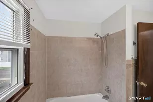 9-11 Goodwin Pl, East Hartford, CT 06108 - Photo 25