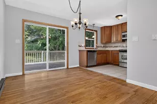 6 Hemlock Cir, Clinton, CT 06413 - Photo 11