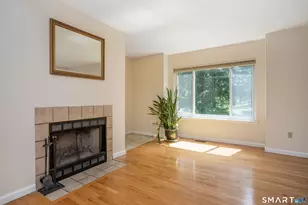 37 Reed Ct, Bloomfield, CT 06002 - Photo 13