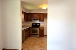 107 Tanglewood Dr, Hamden, CT 06518 - Photo 11