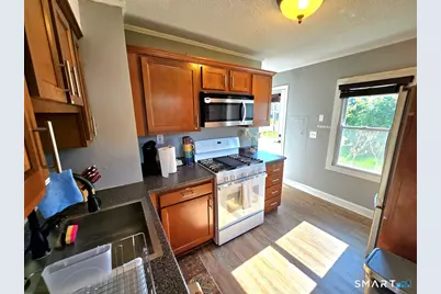 41 Hockanum Drive, East Hartford, CT 06118 - Photo 3