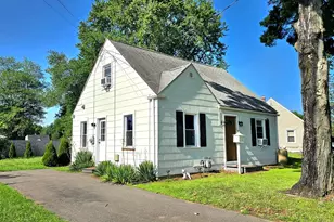 41 Hockanum Dr, East Hartford, CT 06118 - Photo 1