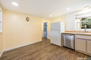 34 Mountain View Rd, Ansonia, CT 06401 - Photo 7