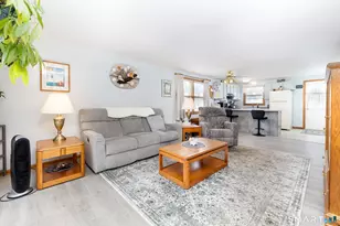 2 Persimmon Ln, Glastonbury, CT 06033 - Photo 3